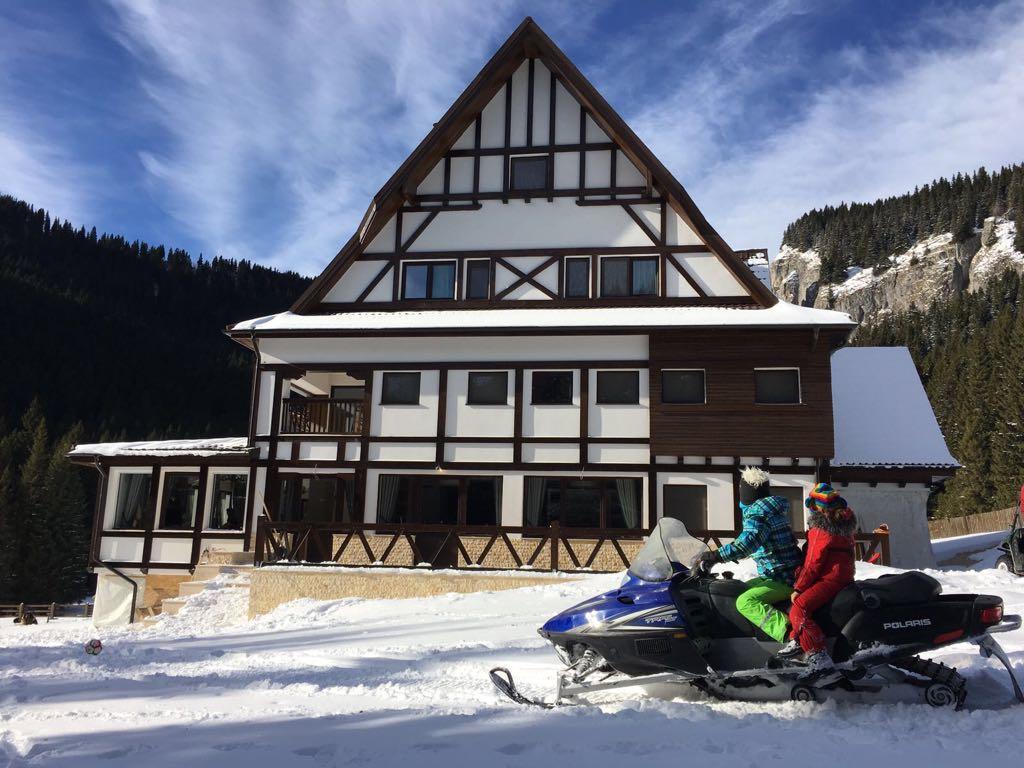 Chalet Alpina 莫罗埃尼 外观 照片